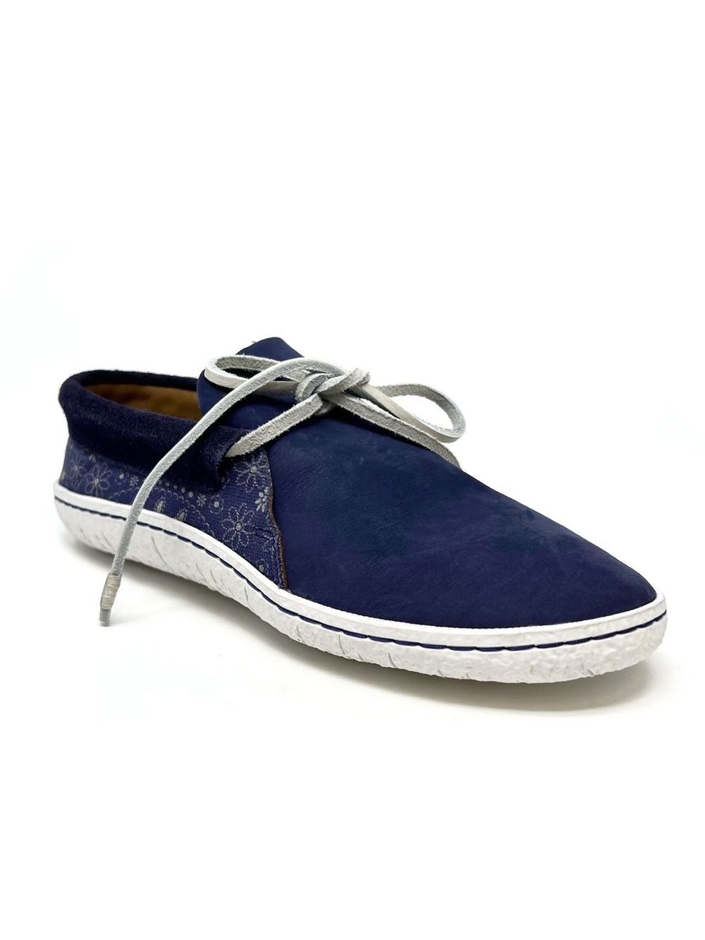 Manitobah Mukluks Modern Classic Moccasin Size 5 Blue Blossom Nubuck Leather EUC